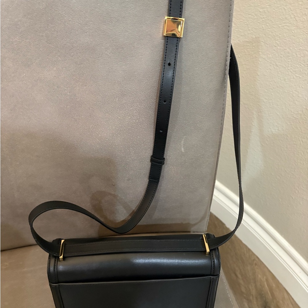 Demelier Paris crossbody- preloved - Picture 6 of 9